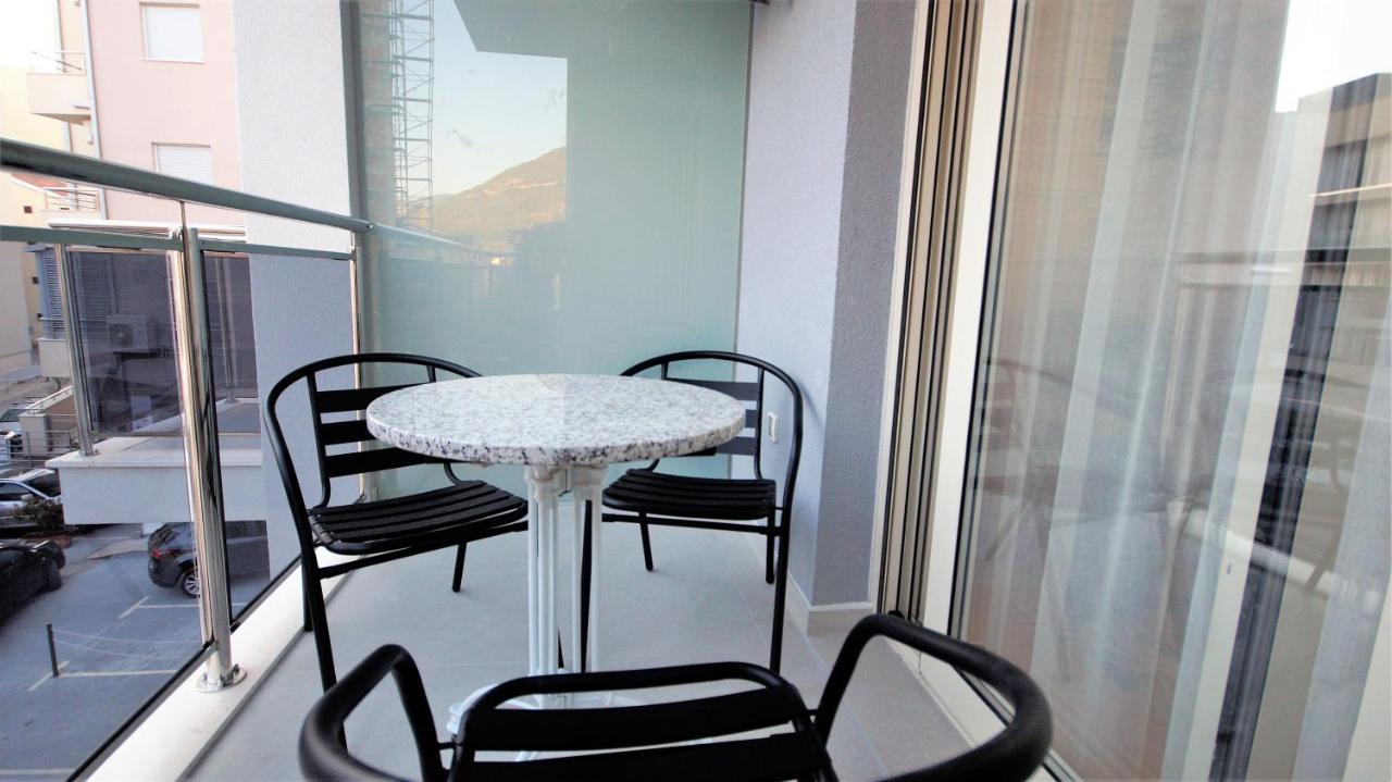 Kala Rooms & Suites Budva Bagian luar foto