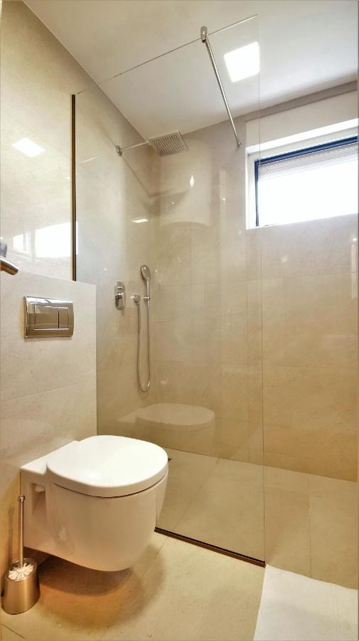 Kala Rooms & Suites Budva Bagian luar foto