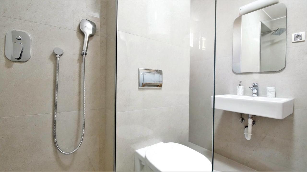 Kala Rooms & Suites Budva Bagian luar foto